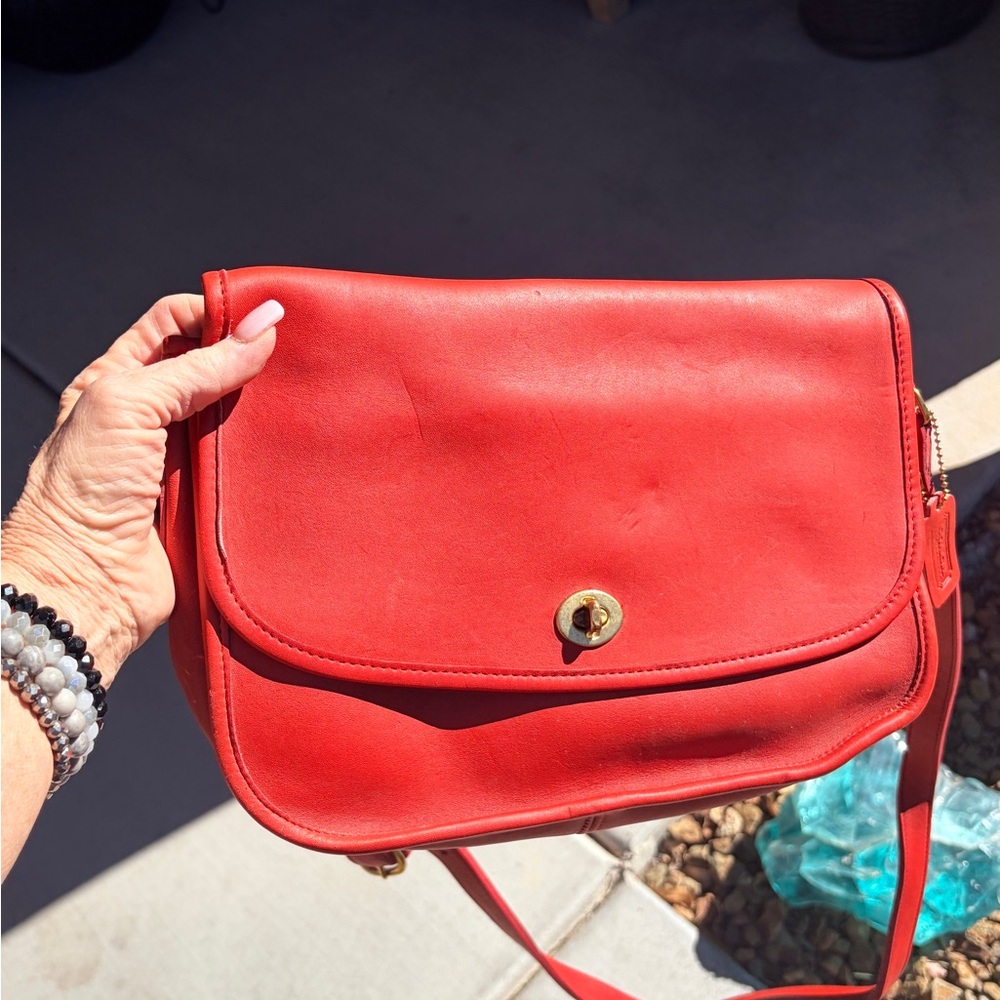 COACH Vintage Red Orange Leather Shoulder Bag Crossbody Large - Like New - Picture 3 of 16